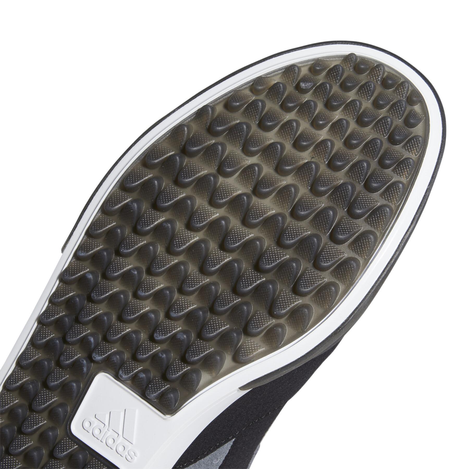 Chaussures adidas Adicross Retro Spikeless