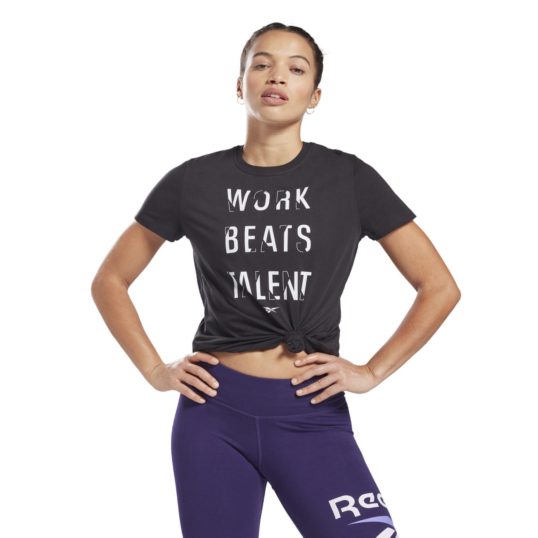 T-shirt femme Reebok Work Beats Talent Graphic