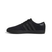 Chaussures adidas Seeley